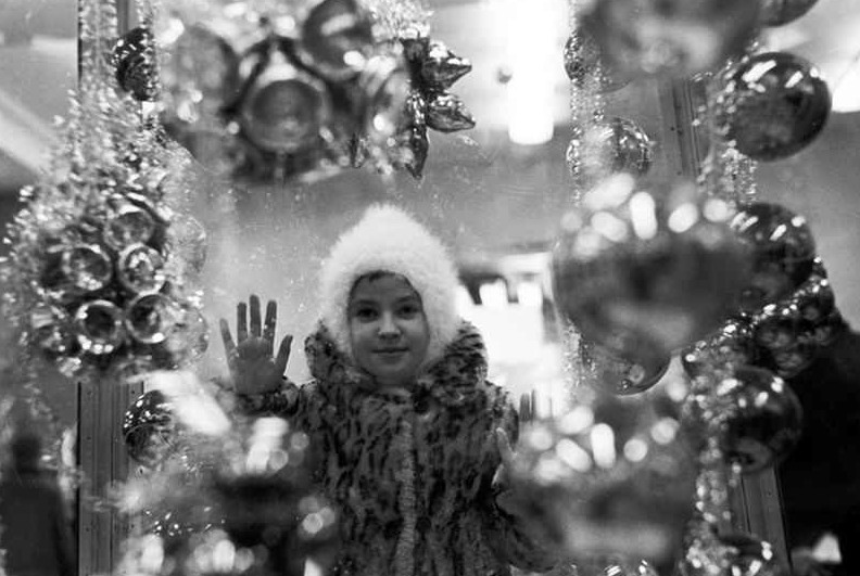 Белые снежинки и свечи в окне: традиции Рождества в России и Европе